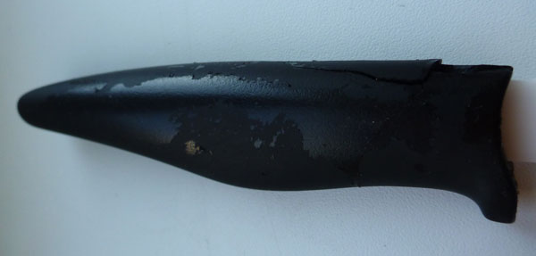 Ручка керамического ножа после мытья в посудомоечной машине
