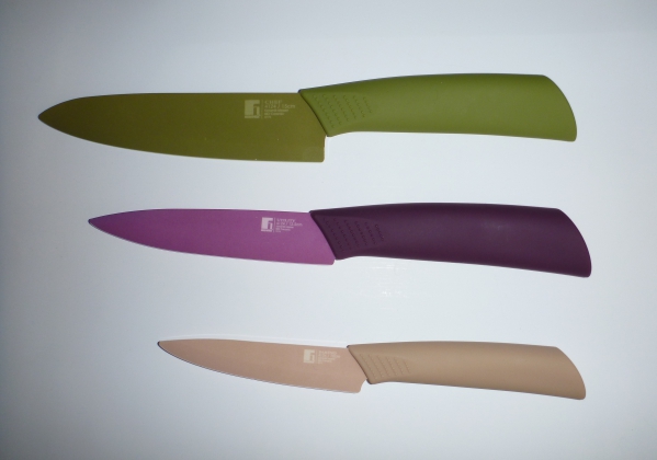 Набор керамических ножей на подставке Bergner BG-4124